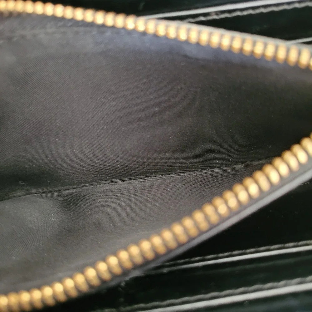 Tory Burch Black Patent Leather Zip Around Wallet Embossed Logo Gold Hardware